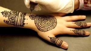 Read more about the article Tato Henna yang Dicampur Benzena Bisa Memicu Leukemia