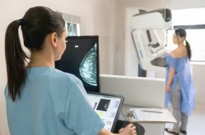 Read more about the article Mammografi Bukanlah Pendeteksi Kanker Payudara yang Baik dan Dapat Menyebabkan Kanker